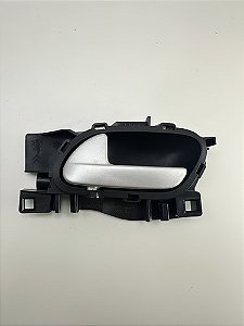 Macaneta Int Dianteira Esquerda Peugeot 2008 Ano 2016 A 2021 Dianteira