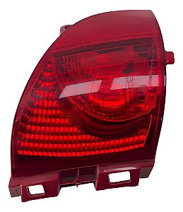 Lanterna Esquerda Parachoque Traseiro Peugeot 2008 2015 A 19 Esquerdo/motorista Vermelho