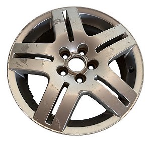 Roda Aro 15 Volkswagen Bora Prateado