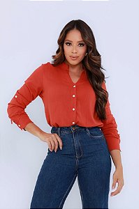 CAMISA FEMININA GOLA V EM VISCOLINHO TERRACOTA