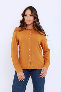 CAMISA FEMININA OVERSIZED GOLA TRADICIONAL EM VISCOLINHO MOSTARDA
