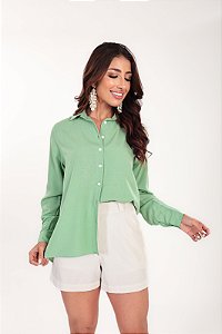 Camisa Feminina Oversized Gola Tradicional em Viscolinho cor Verde Menta