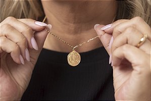 Colar Feminino Medalha De São Bento Gold