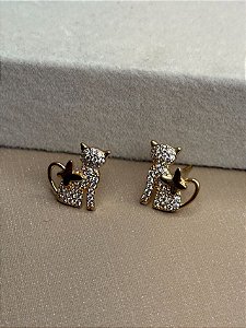 Brinco gatinho microcravejado Ouro