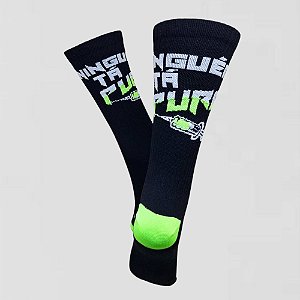 Meia Cano Alto Divertida Ninguém Tá Puro Preta em Poliamida