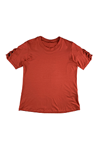 Blusa Feminina Gola Redonda com Detalhe na Manga Barrielli