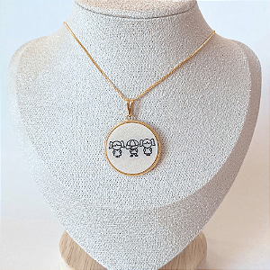 Colar pingente três filhos (2 meninas e 1 menino)