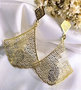 BV 4260 Maxi Brinco Triangulo Rendado Diamantado Yellow Semijóias