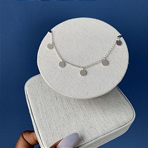 COLAR CHOKER DE PRATA MEDALINHAS LISAS