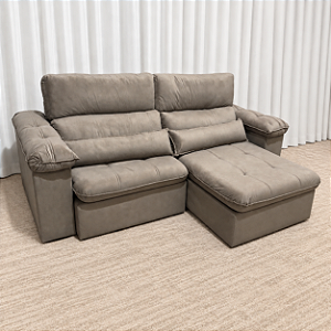 Sofá Retrátil Reclinável Raquel 2.10m D33 Molas Ensacadas – Veludo Capuccino