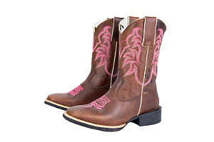 Bota Feminina Mr West - Cor: Fóssil Tabaco/ Fóssil Tabaco/ Bordado Pink/ Solado Flex/ Bico Quadrado - Outlet