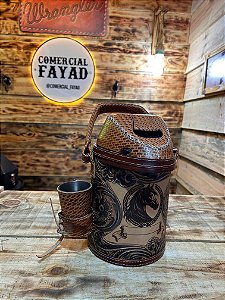 Garrafa de Tereré 2,5l com copo