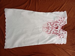 Vestido bordado vermelho peça unica