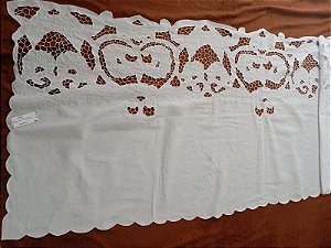 Pano da costa bordado branco