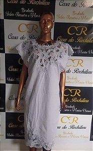 Vestido bordado branco com fio prata peça unica