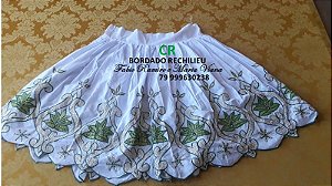 Saia bordada verde com fio dourado  5mt de roda