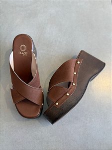 Tamanco anabela aplicação