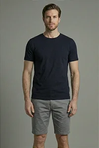 Camiseta Slim Fit Magun Preta