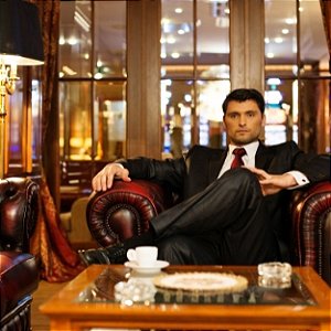 Essência Luxury Gold
