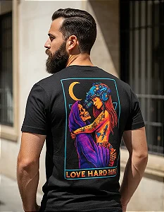 Camiseta Sunset Goons – Love Hard Death’s Embrace - Mamba Army