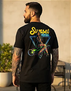 Camiseta Mamba Army Sunset Goons Neon Launcher Girl