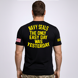 Camiseta Militar Tradicional Navy Seals The Only Easy Day