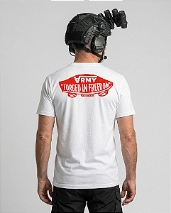 Camiseta Mamba Army Forged In Freedom Red Label