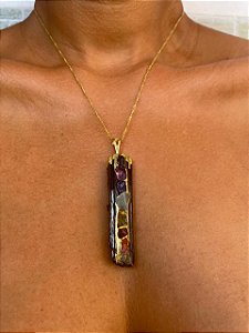 Pingente 7 Chakra com eletroplayting Dourado Turmalina Negra