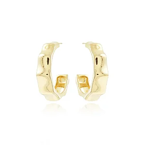Brinco Meia Argola Detalhada (26,5mm) • Banhado a Ouro