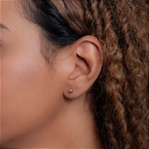 Brinco Bolinha • Banhado a Ouro 18k