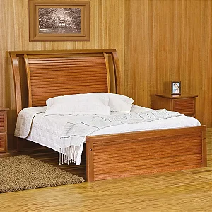 Cama de Casal em Madeira maciça da linha Valéria - Realce Ref: 3702