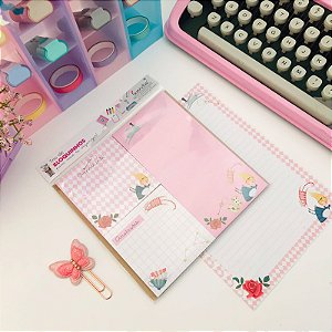 Trio de Bloquinhos com 40 folhas, Alice no País das Maravilhas.