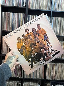 LP - SERGIO MENDES AND THE NEW BRASIL 77 - SERGIO MENDES AND THE NEW BRASIL 77