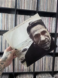 LP - THE CURE - STANDING ON A BEACH - THE SINGLES