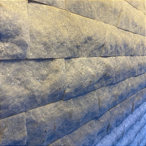 Rock face branco neve 7,5x20cm m²