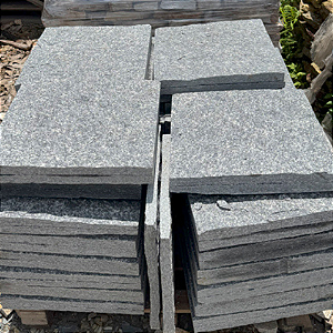 Pedra Miracema Cinza 47x47cm - Und