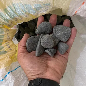 Seixo Preto Natural N°02 - 20kg