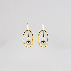 Brinco Elegante Oval com Pérola Pendente