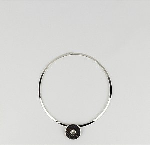 Choker Elegante Orbe Central com Zircônia