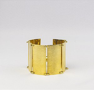 Bracelete Maxi Placas de Metal Acabamento Fosco