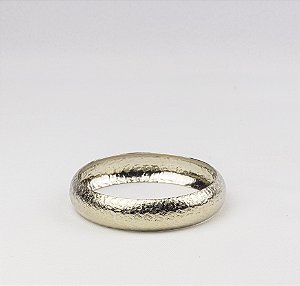 Bracelete Médio Sofisticado com Ranhuras