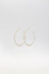 Argola Minimalista Curva Assimétrica Inferior Grande
