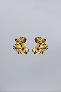 Brinco Flor Cravo Romântico com Ranhuras