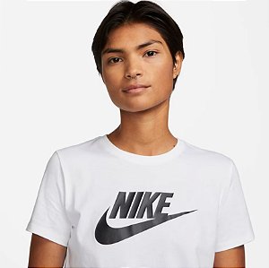 Camiseta Nike Sportswear Essentials Feminina Branca P - Athletes
