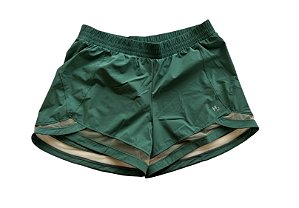 SHORTS RUNNER RECORTES - VERDE KOYA  - HOPE RESORT