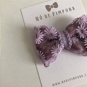 Laço de Bebê Lilás com Flores