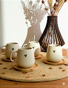 4 Canequinhas com Pires em Bambu Coração