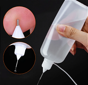 KIT C/ 02 UNIDADES - Frasco Aplicador / Tubo para cola com bico fino de metal - 50ml