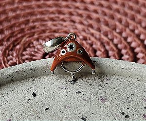 Berloque Chapéu de Couro