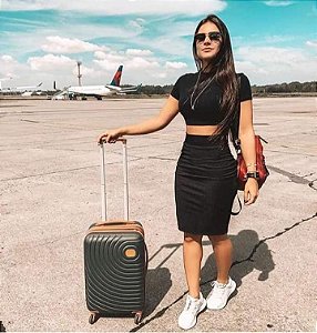 Conjunto Viscolycra Preto Saia Midi Cropped Gola Alta
